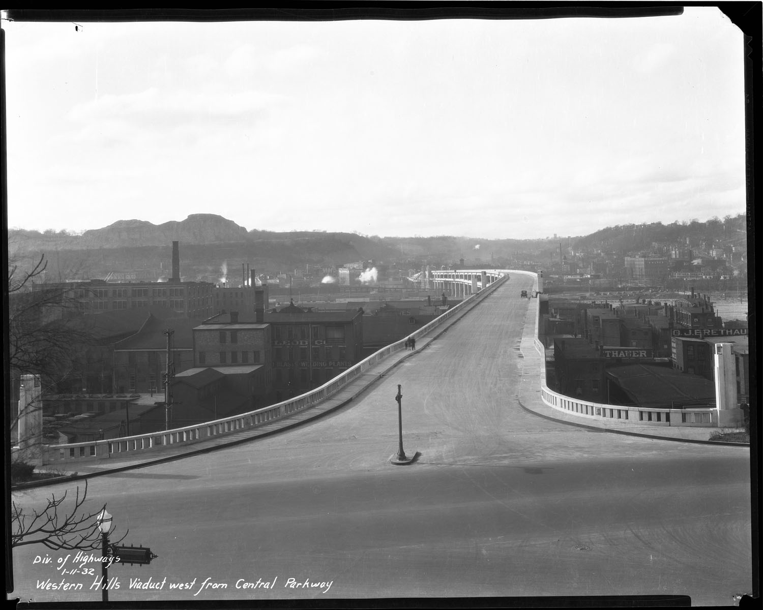 Western Hills Viaduct as seen from the Central Parkway side