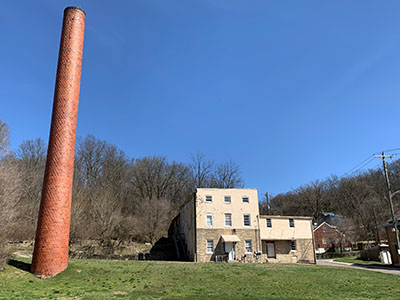 Photo of Former Lutz Floral Company building off White Street, 2021